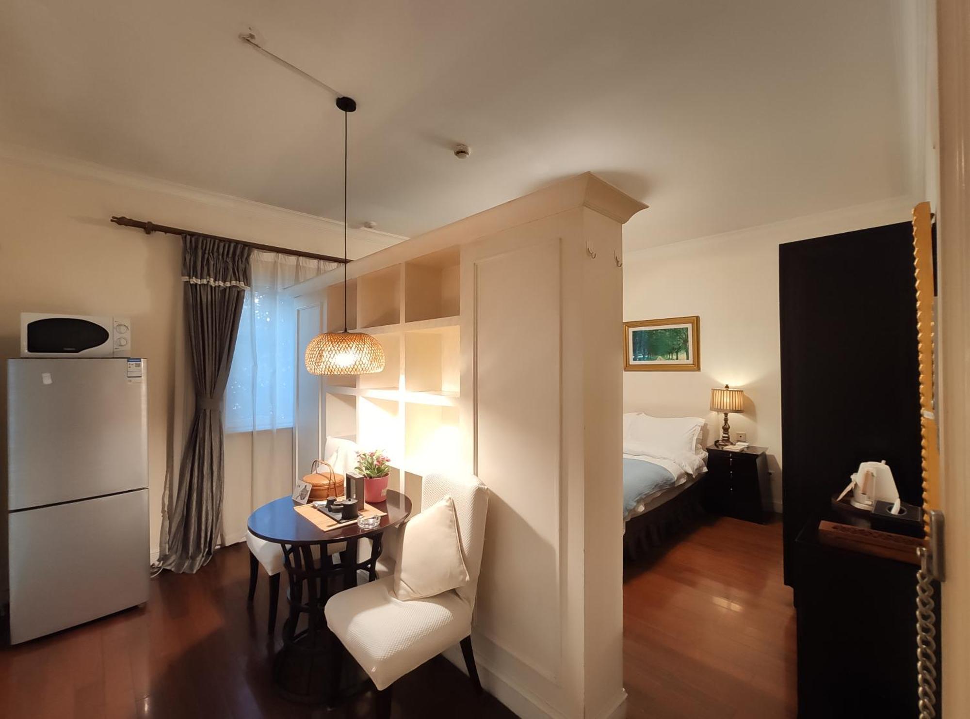 Ladoll Service Apartments Шанхай Екстер'єр фото